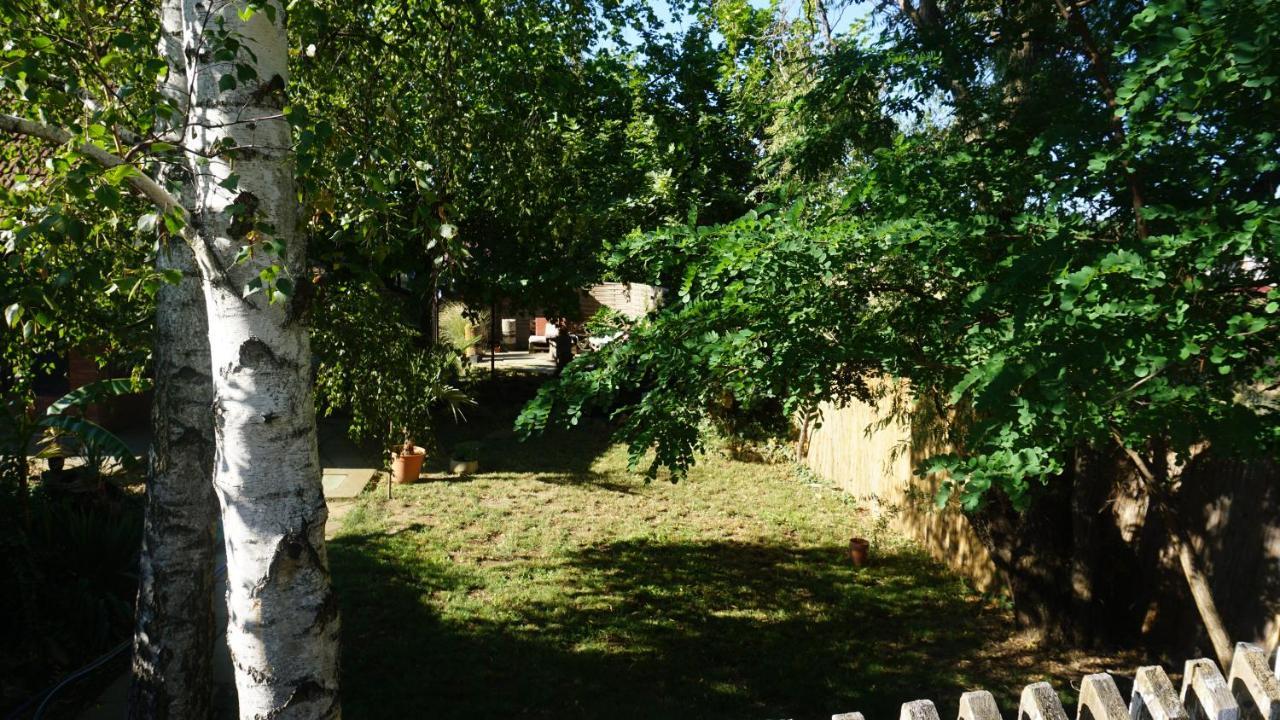 Edes Otthon Apartman غيولا المظهر الخارجي الصورة